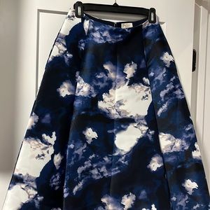 Kate Spade - skirt - size 4 - lightly used - great condition. Mid/knee length.